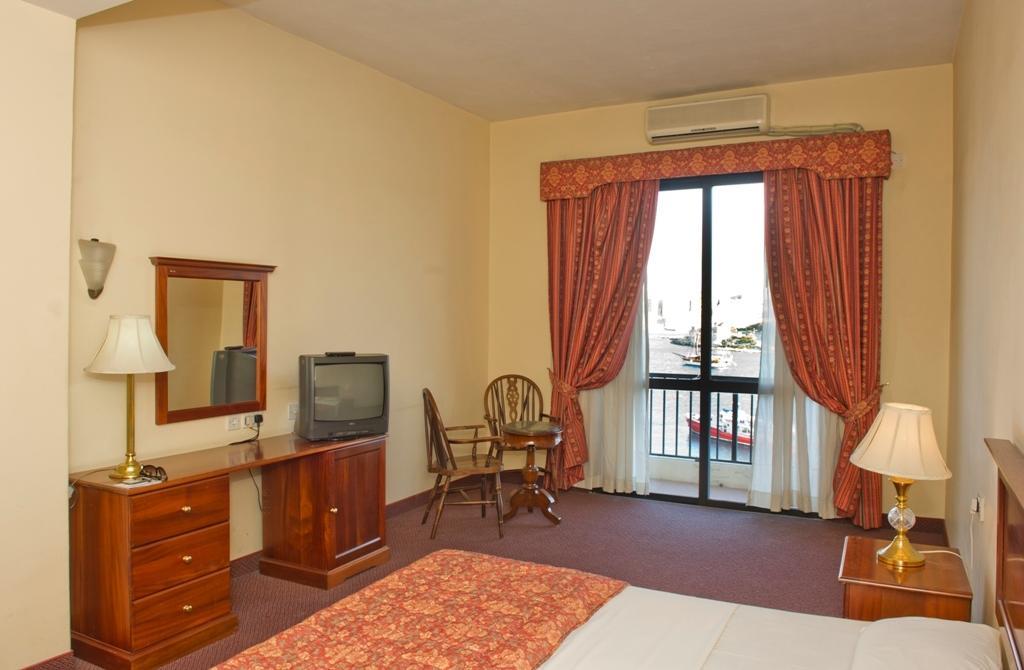Hotel By St Sliema