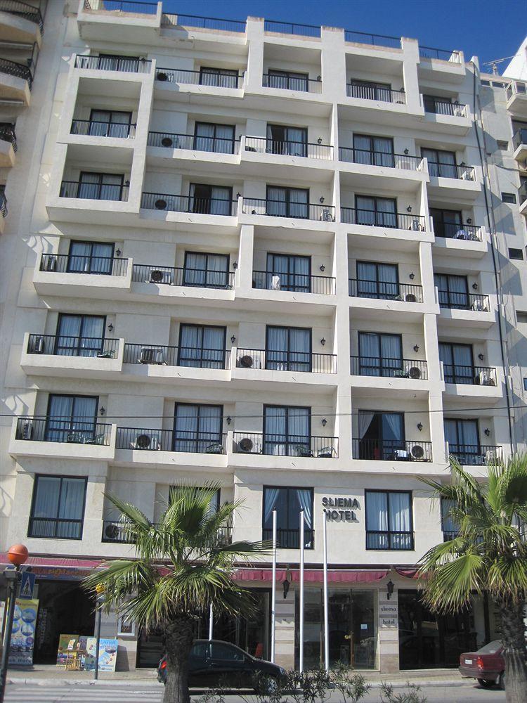 By St Hotel