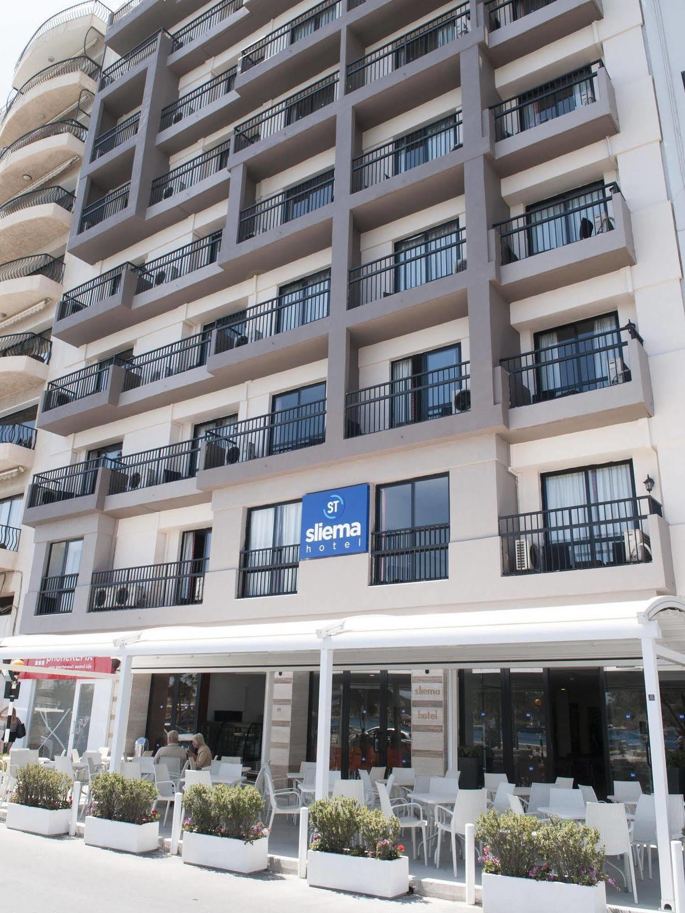 Hotel By St